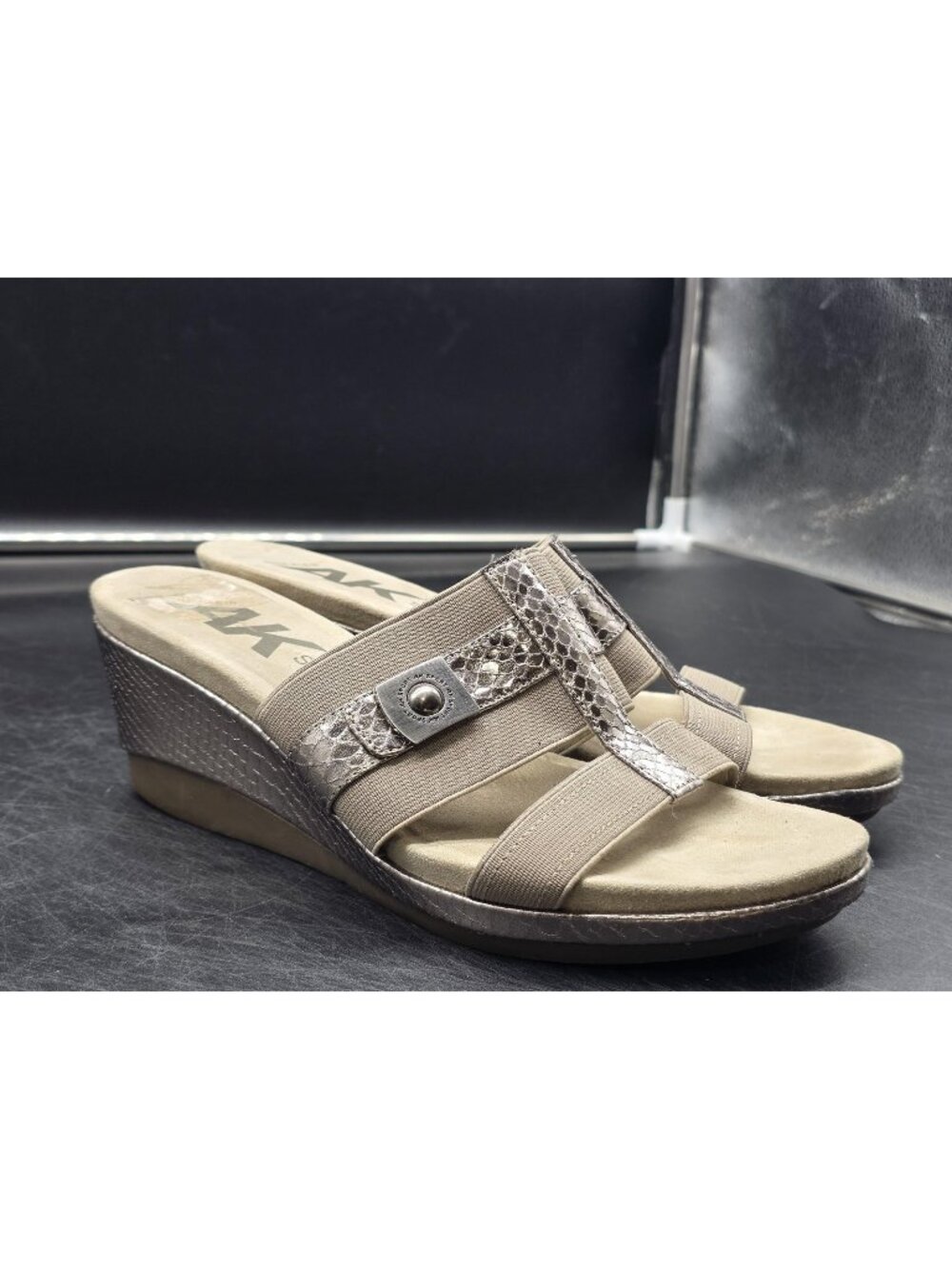 Anne Klein Sandals Womens Size 8 Beige Wedge Slide Animal Print Comfort Shoes